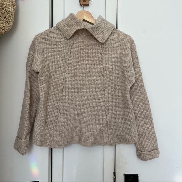 100% wool dusty pink/cream Free People cropped turtleneck sweater, XS - Picture 2 of 5